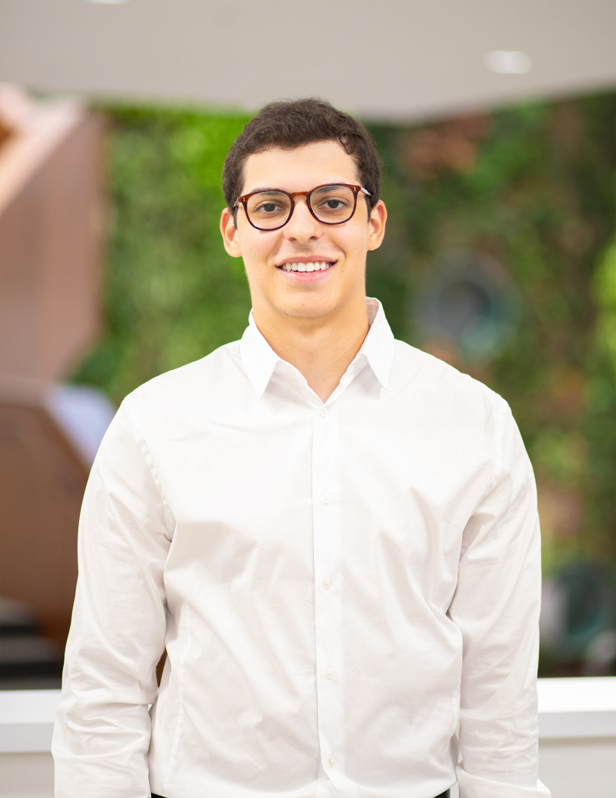 Exec 2022-23 Headshot_Ethan Main