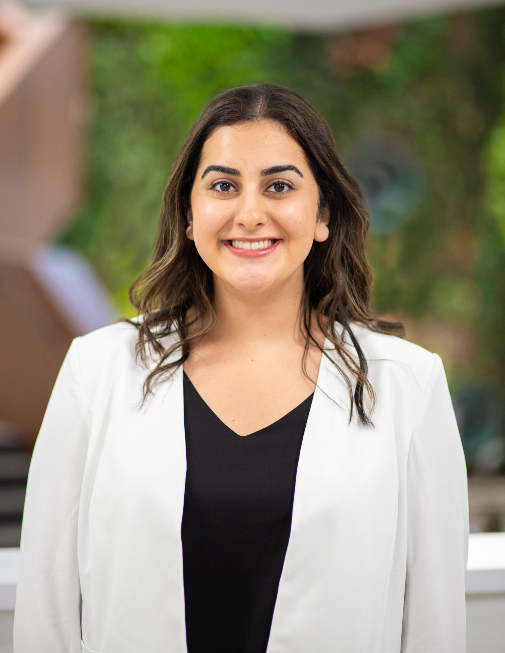 Exec 2022-23 Headshot_Keemia Main